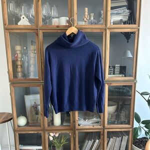 Uniqlo Cashmere Turtleneck Sweater